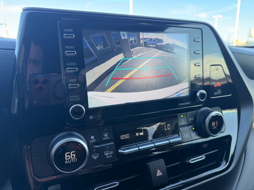 2020 Toyota Highlander Image 14