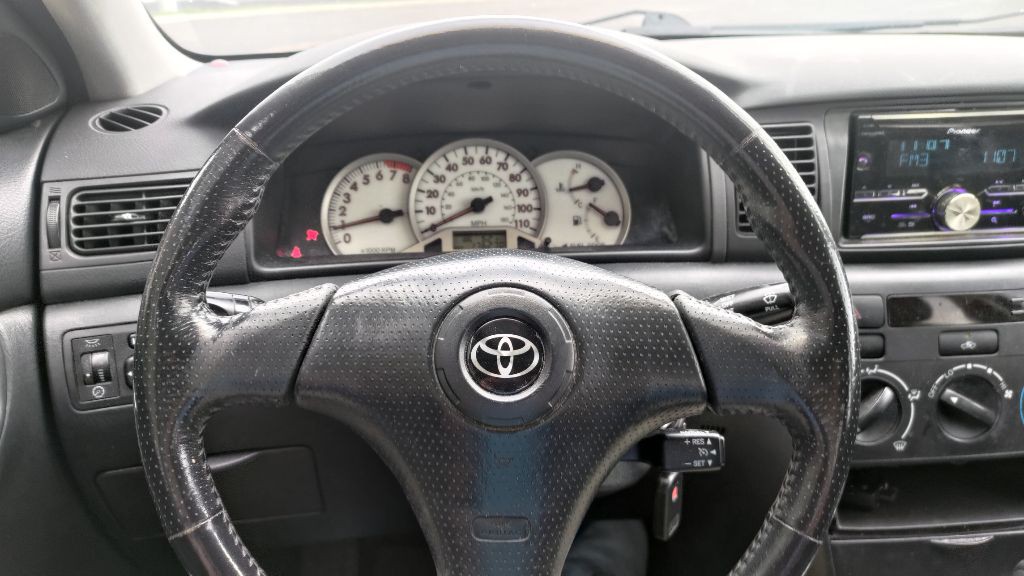 2005 Toyota Corolla Image 8