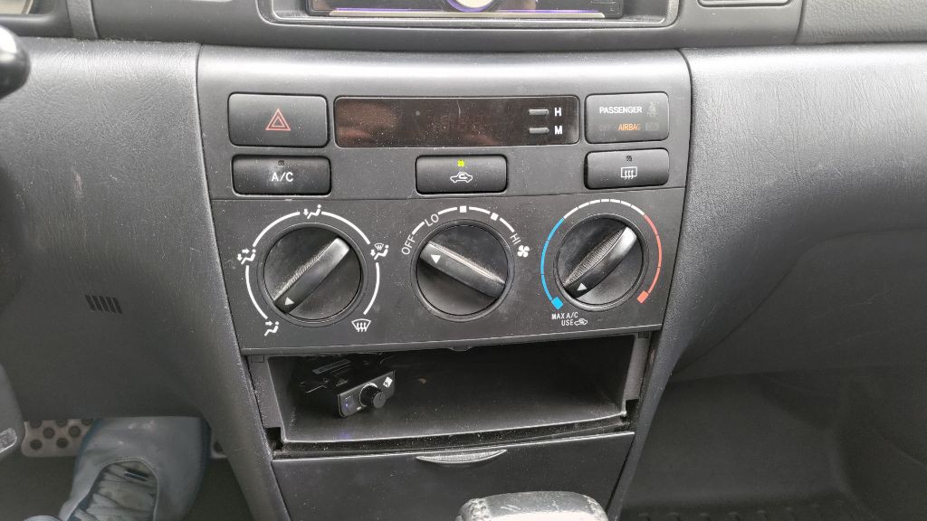 2005 Toyota Corolla Image 10