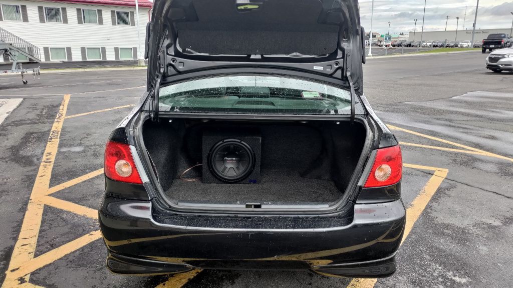 2005 Toyota Corolla Image 16