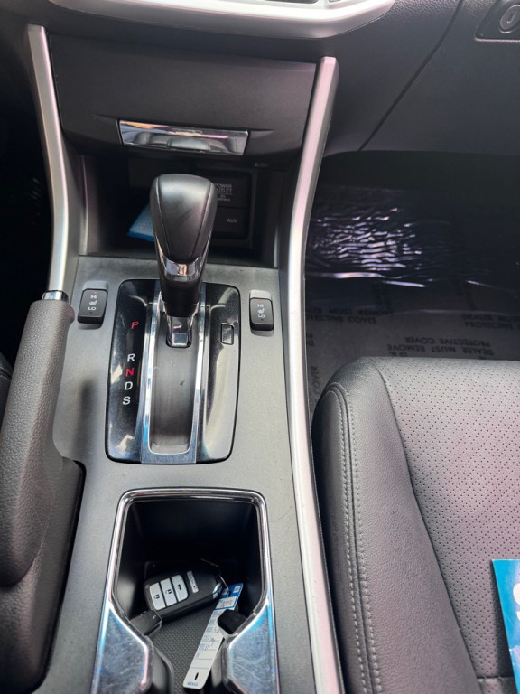 2013 Honda Accord Image 9