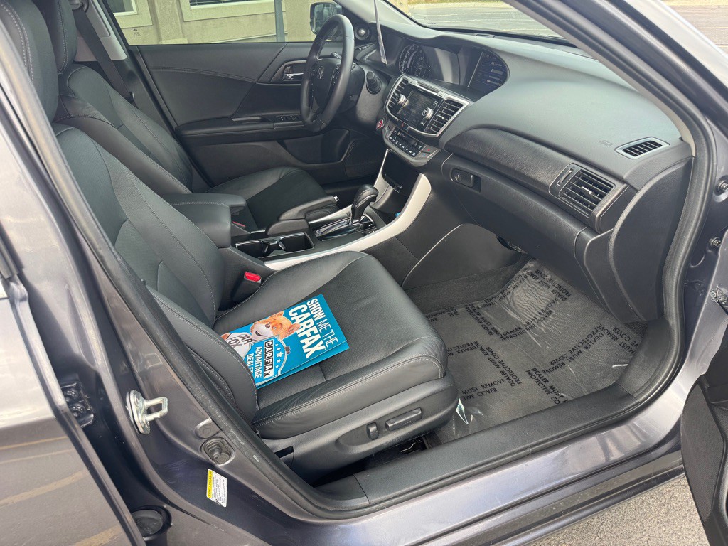 2013 Honda Accord Image 13