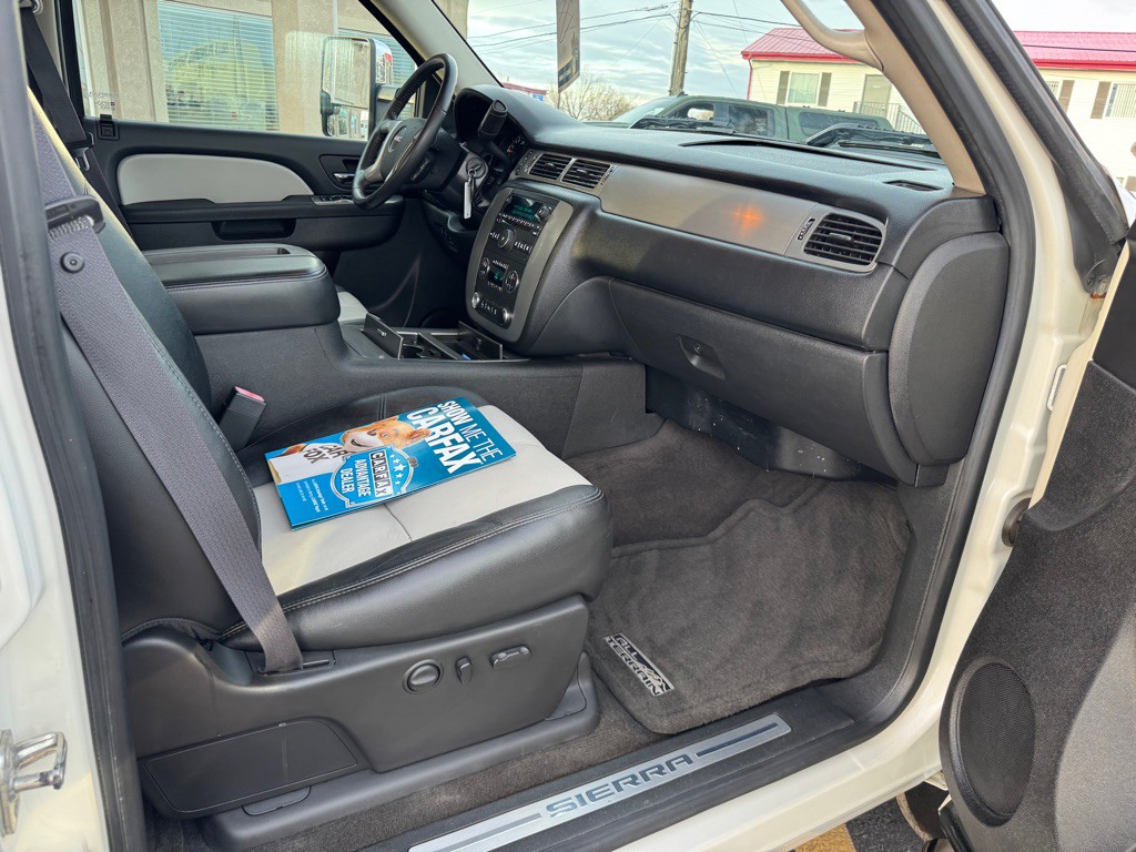 2012 GMC Sierra Image 15