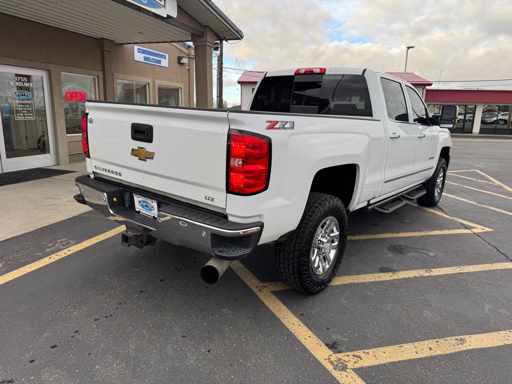 2018 Chevrolet Silverado 1500 Image 4