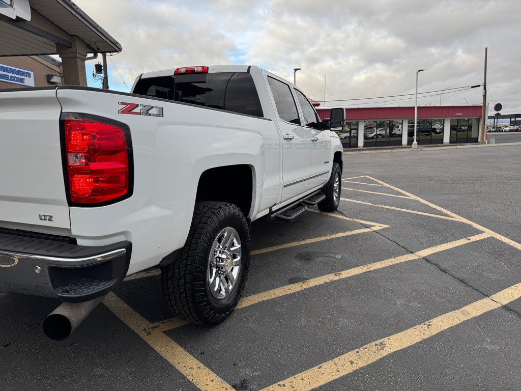 2018 Chevrolet Silverado 1500 Image 5