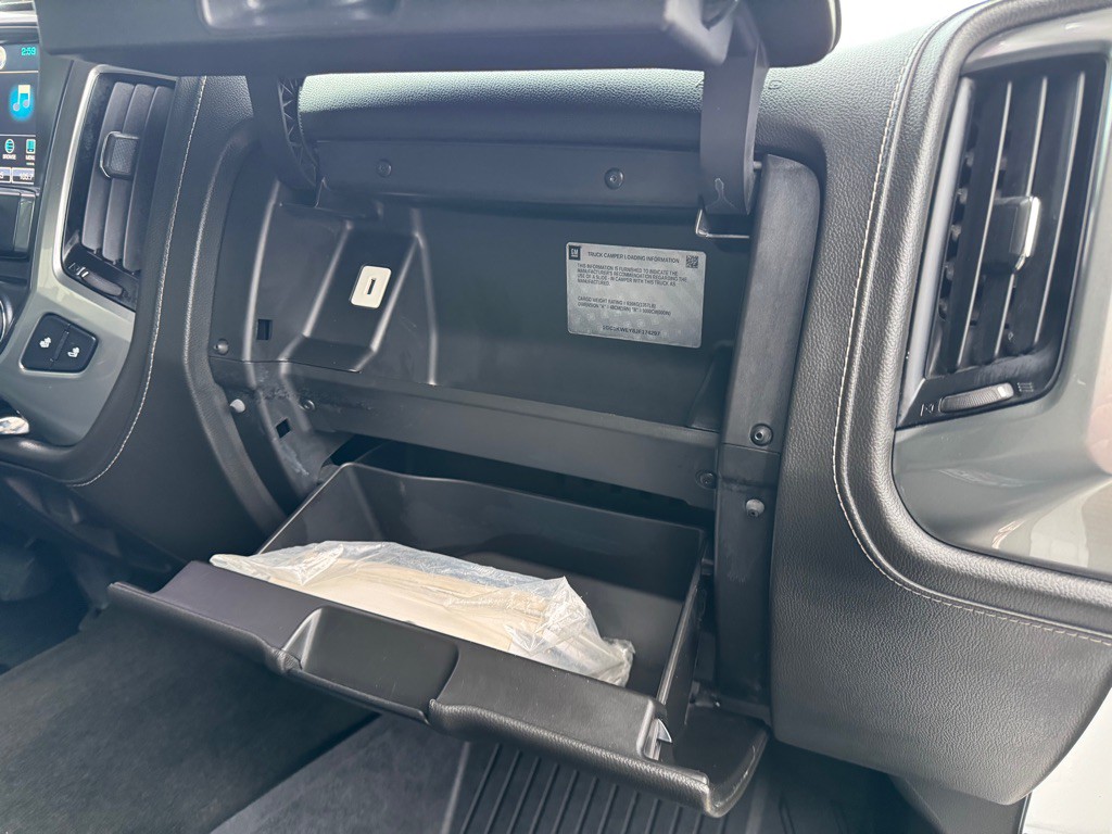 2018 Chevrolet Silverado 1500 Image 15