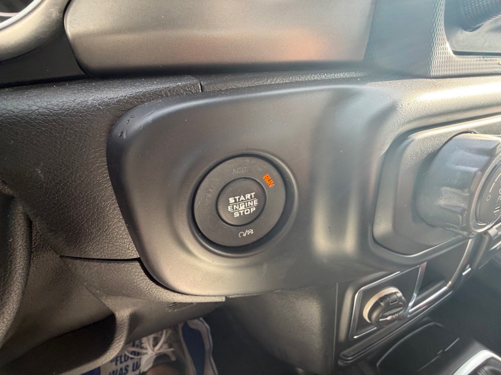 2018 Jeep Wrangler Image 15