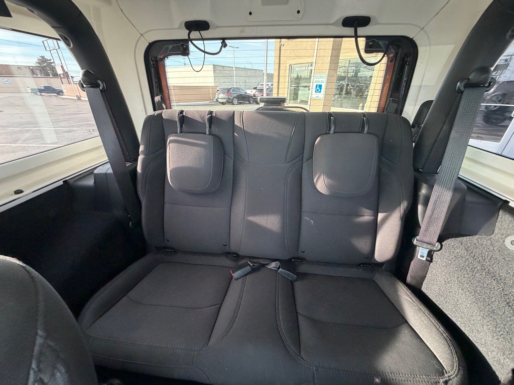 2018 Jeep Wrangler Image 17
