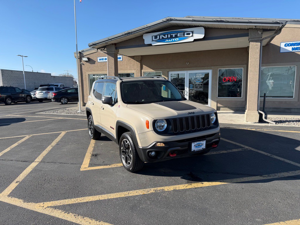 2016 Jeep Renegade Image 2