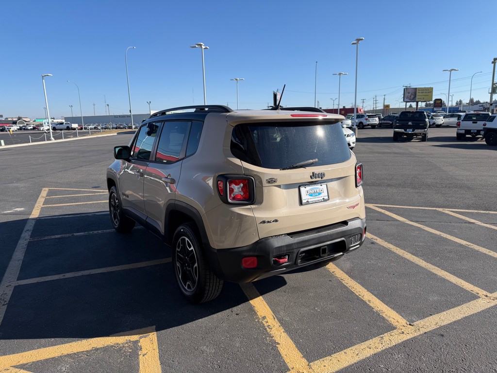 2016 Jeep Renegade Image 4