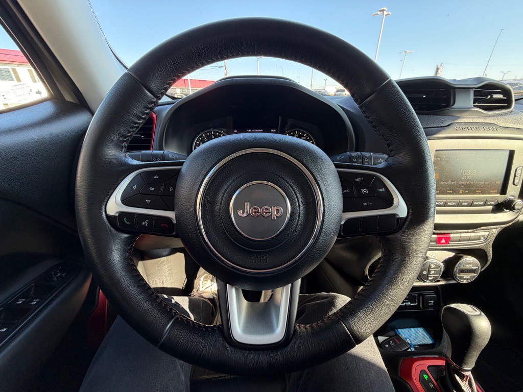 2016 Jeep Renegade Image 8