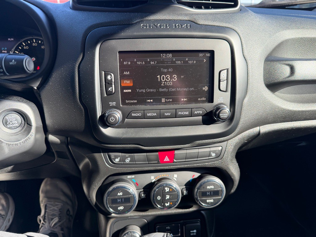 2016 Jeep Renegade Image 13