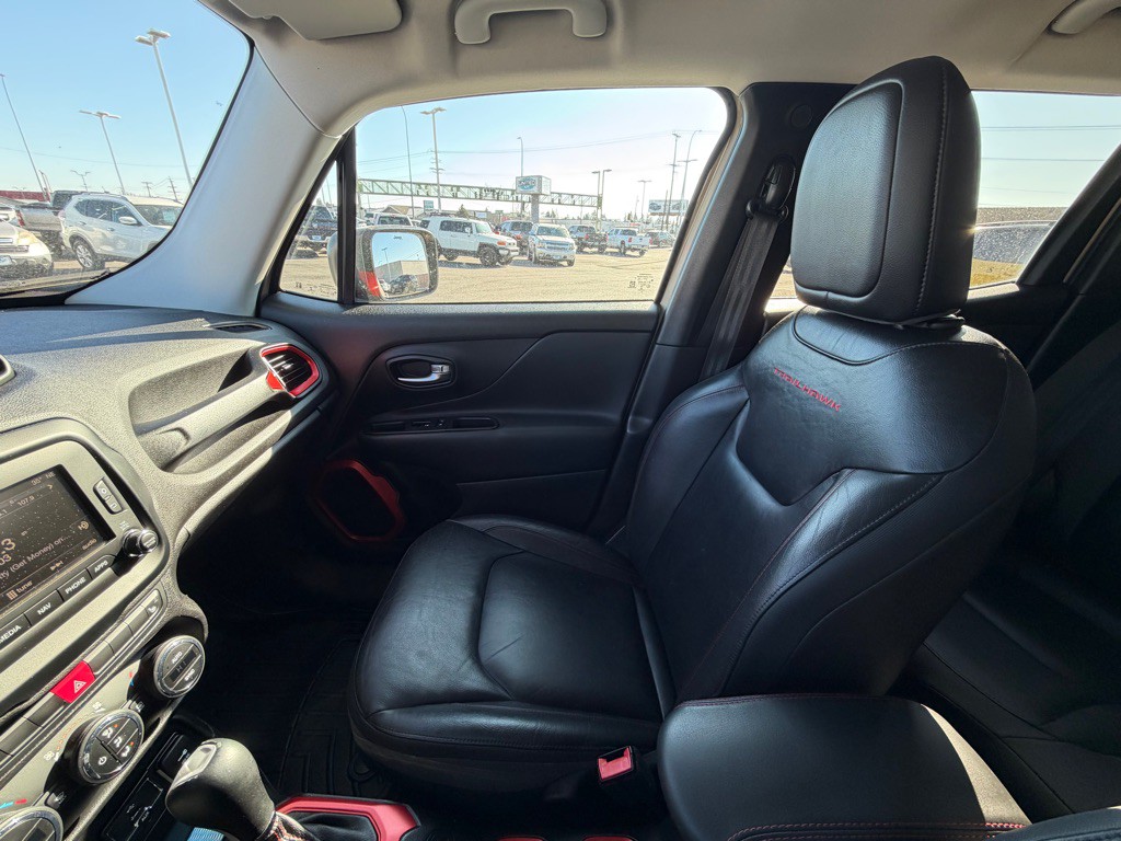 2016 Jeep Renegade Image 15