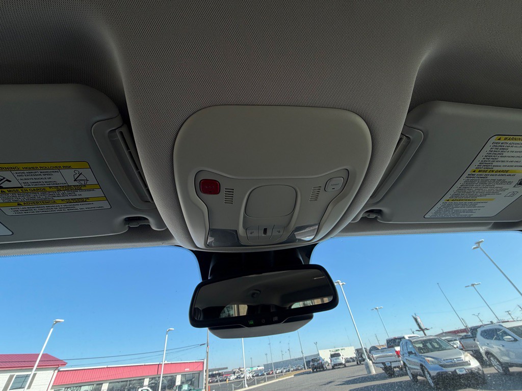 2016 Jeep Renegade Image 16