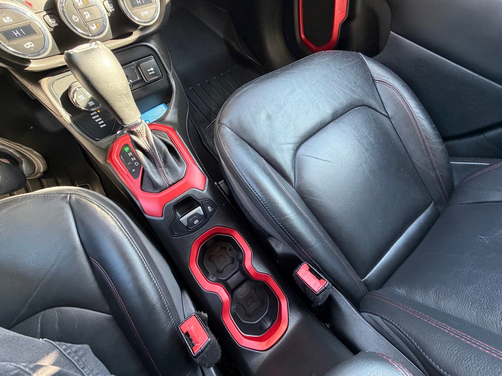 2016 Jeep Renegade Image 17