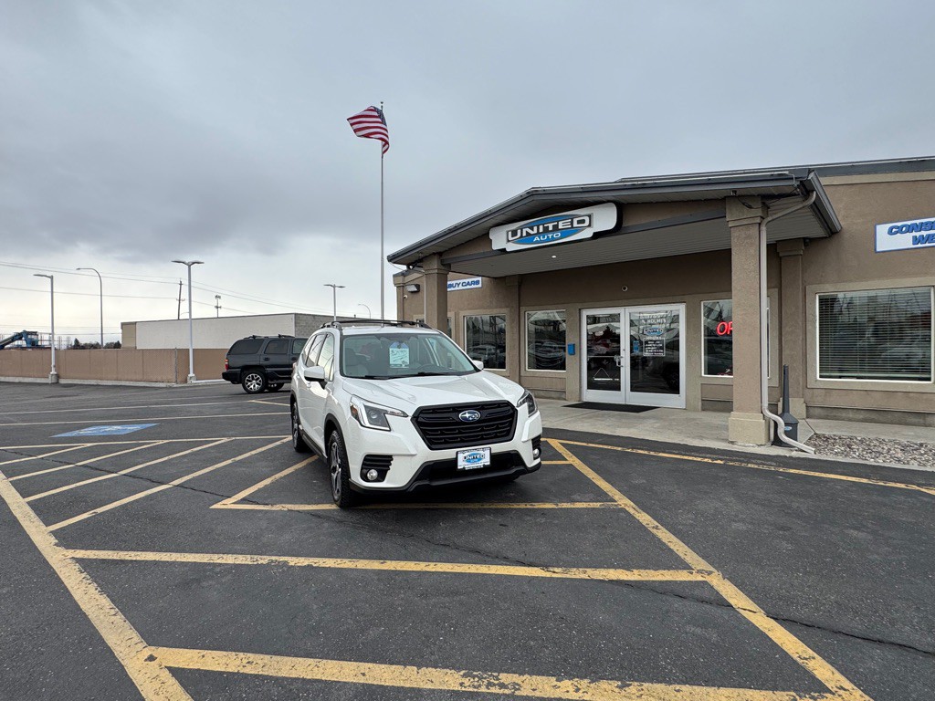 2022 Subaru Forester Image 2