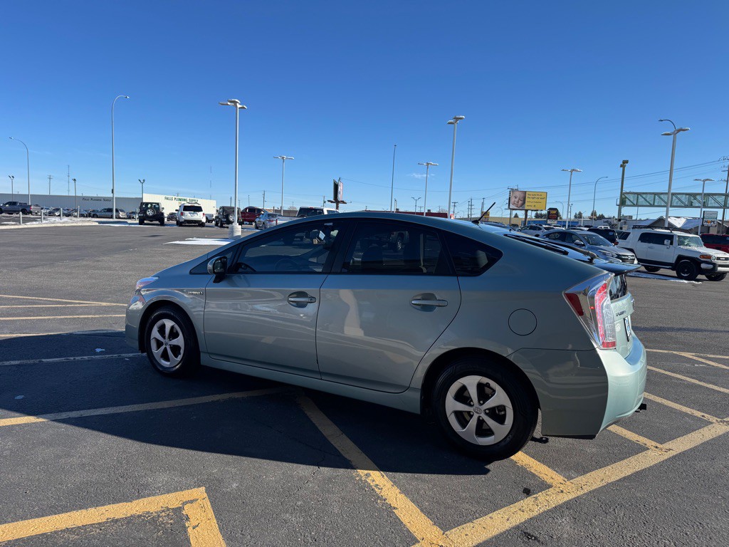 2015 Toyota Prius Image 3