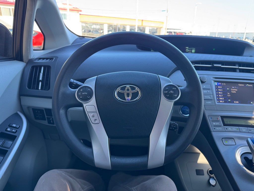 2015 Toyota Prius Image 6