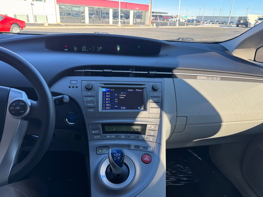 2015 Toyota Prius Image 7