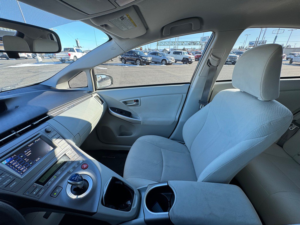 2015 Toyota Prius Image 9