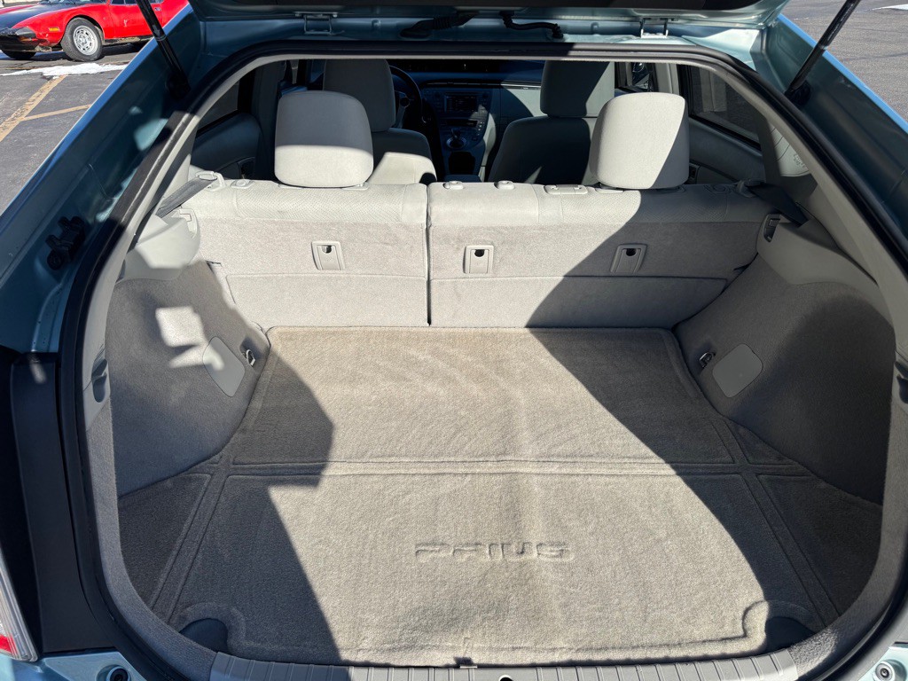 2015 Toyota Prius Image 14