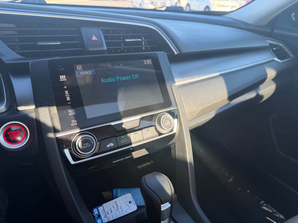 2016 Honda Civic Image 9