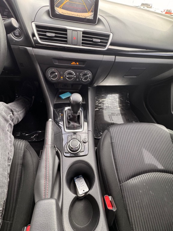 2015 Mazda Mazda3 Image 8