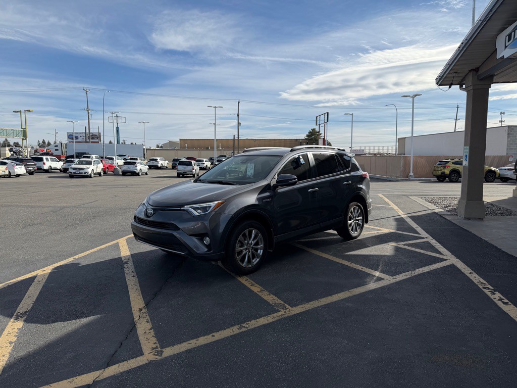 2017 Toyota Rav4 Image 3