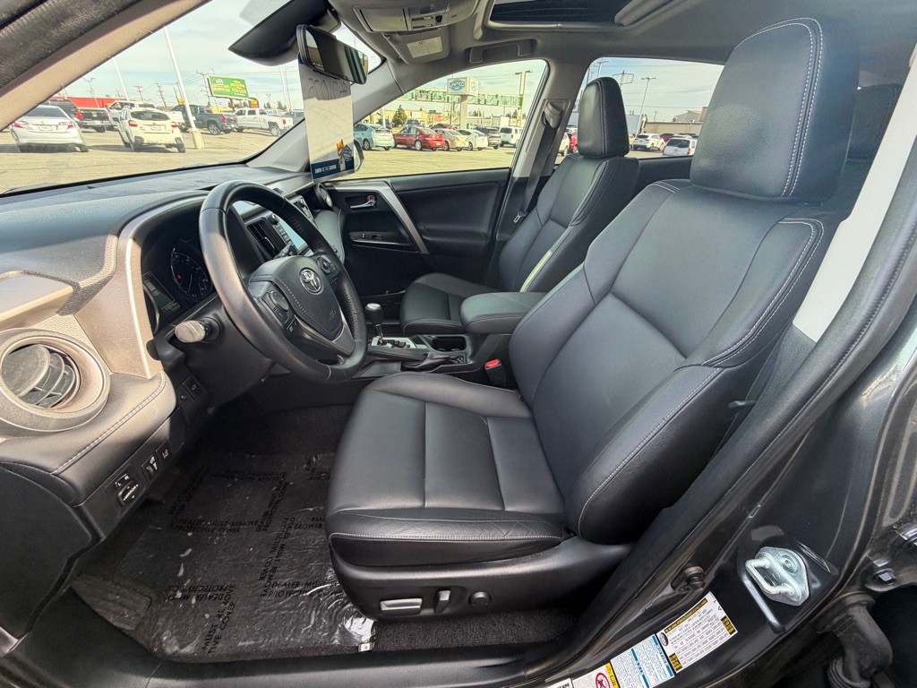 2017 Toyota Rav4 Image 7