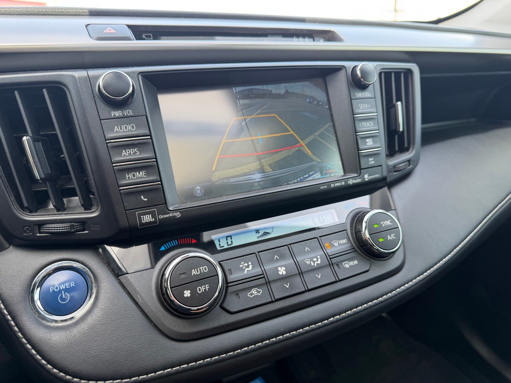 2017 Toyota Rav4 Image 13