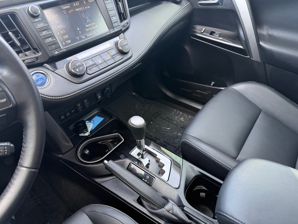 2017 Toyota Rav4 Image 14
