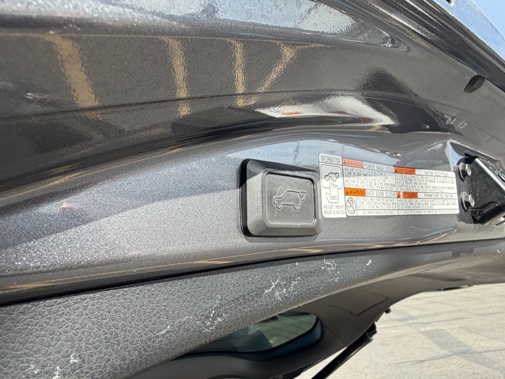 2017 Toyota Rav4 Image 20