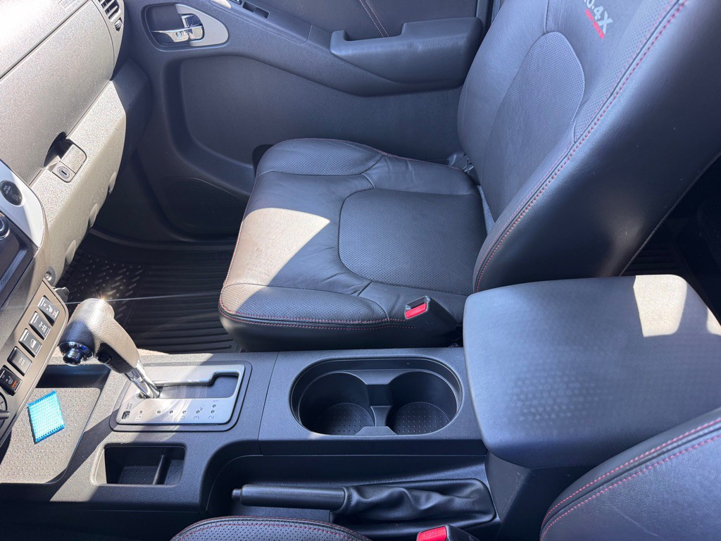 2009 Nissan Frontier Image 11