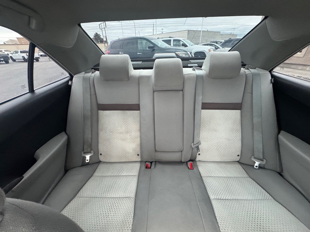 2013 Toyota Camry Image 13