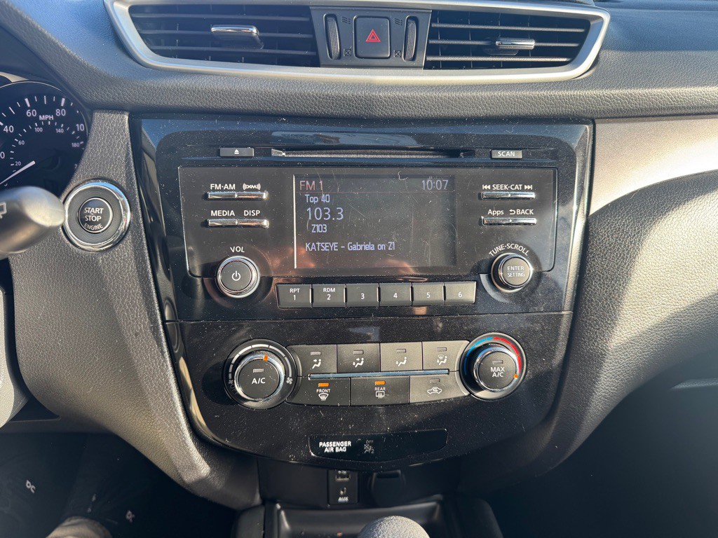 2016 Nissan Rogue Image 7