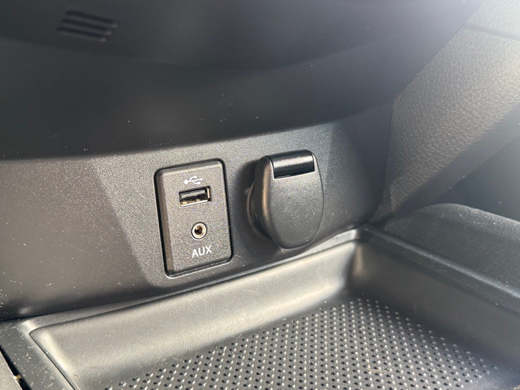 2016 Nissan Rogue Image 11