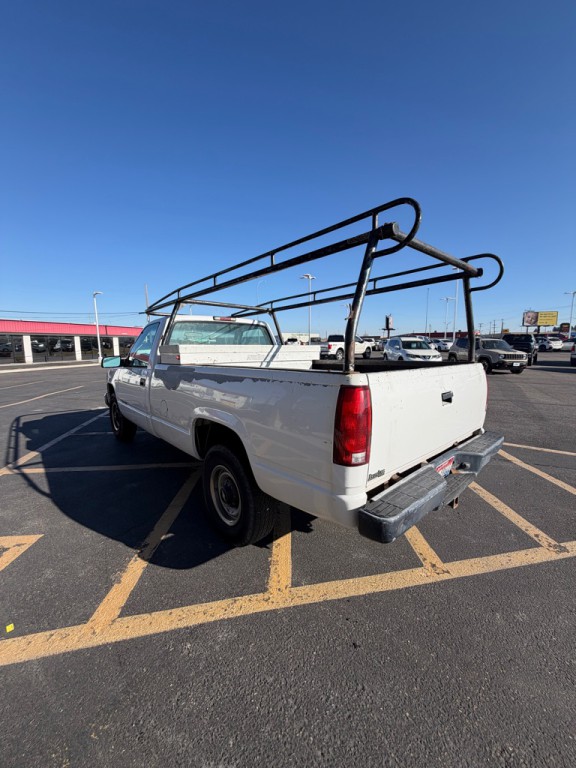 1999 Chevrolet C/K Image 4
