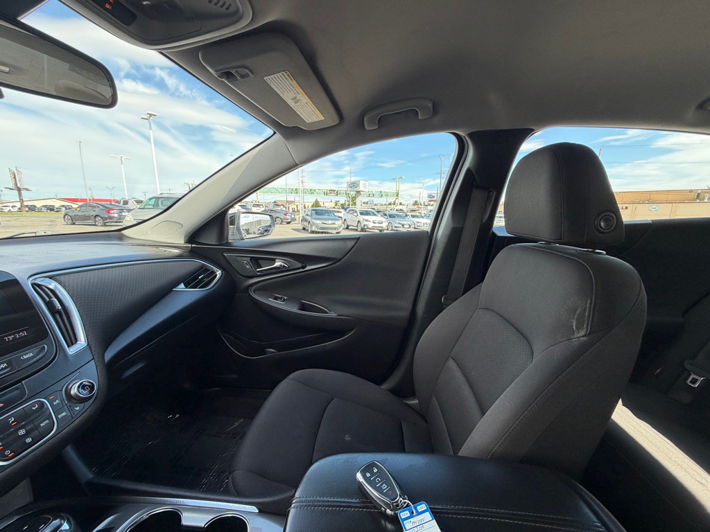 2019 Chevrolet Malibu Image 17