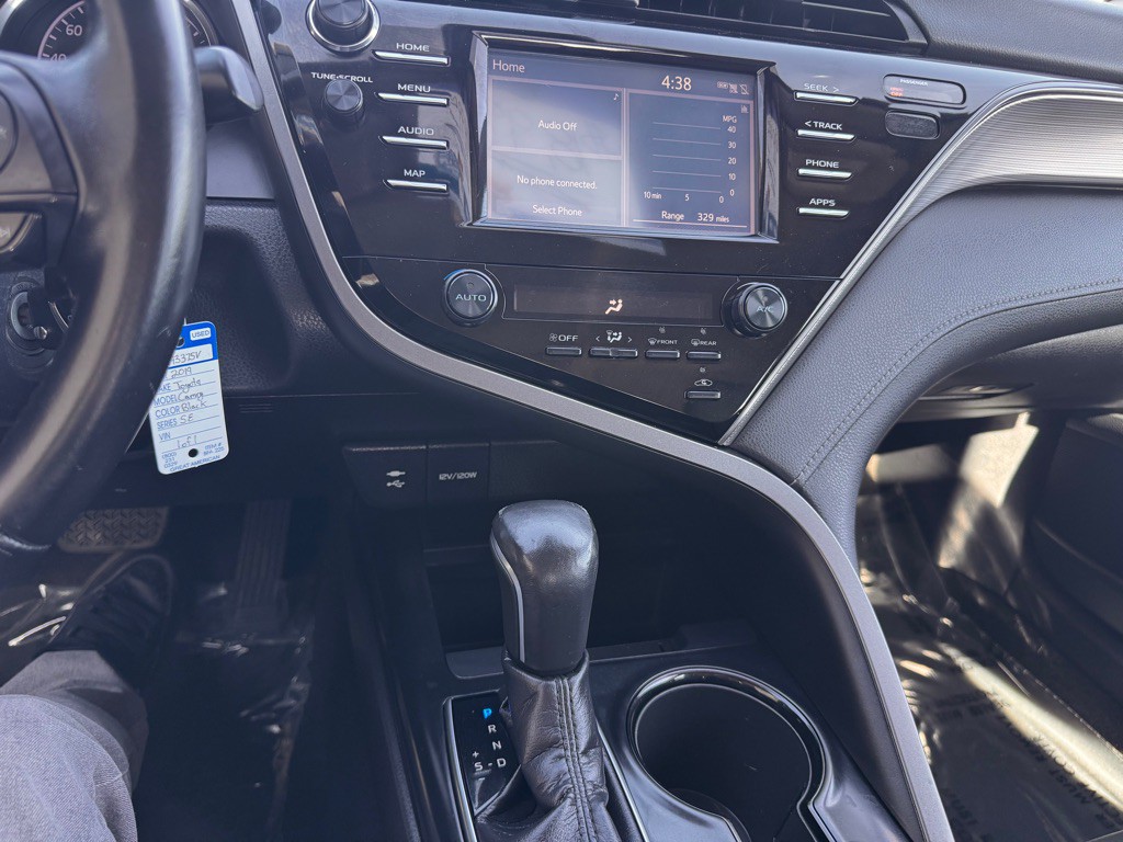 2019 Toyota Camry Image 7