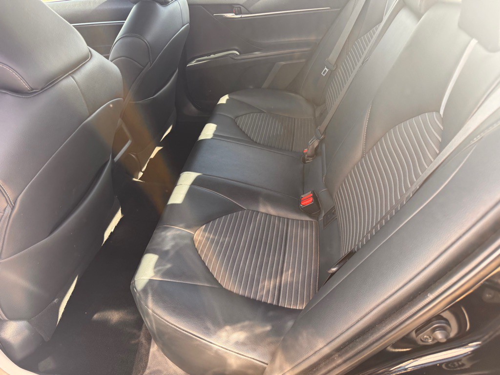 2019 Toyota Camry Image 12