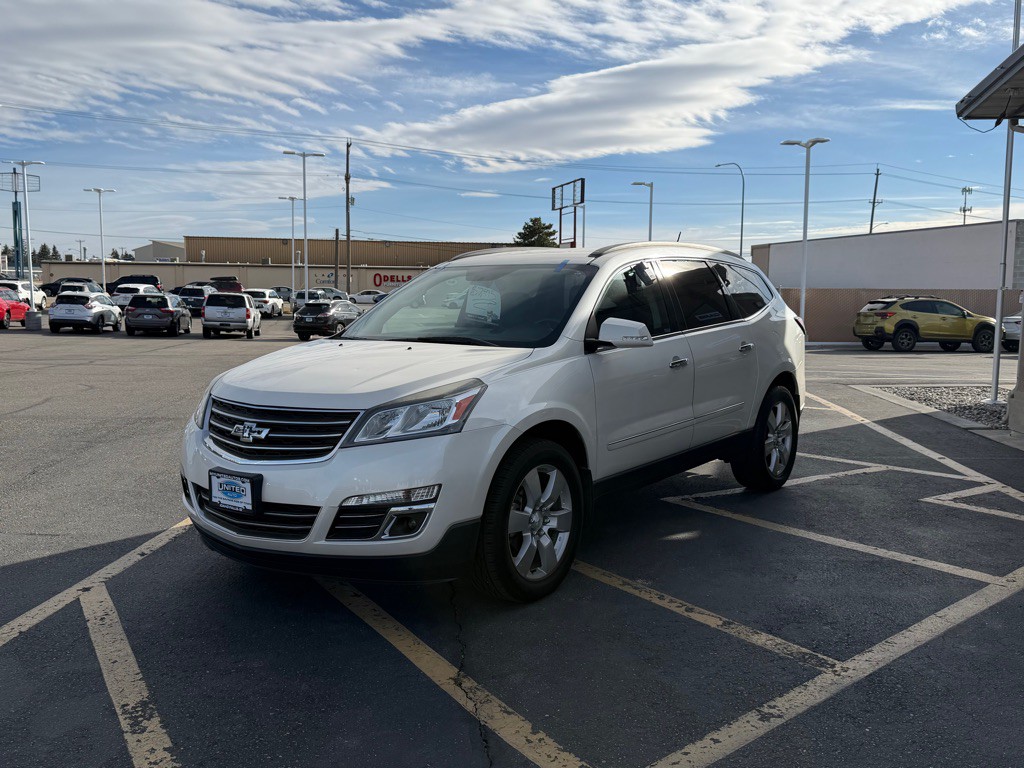 2013 Chevrolet Traverse Image 3