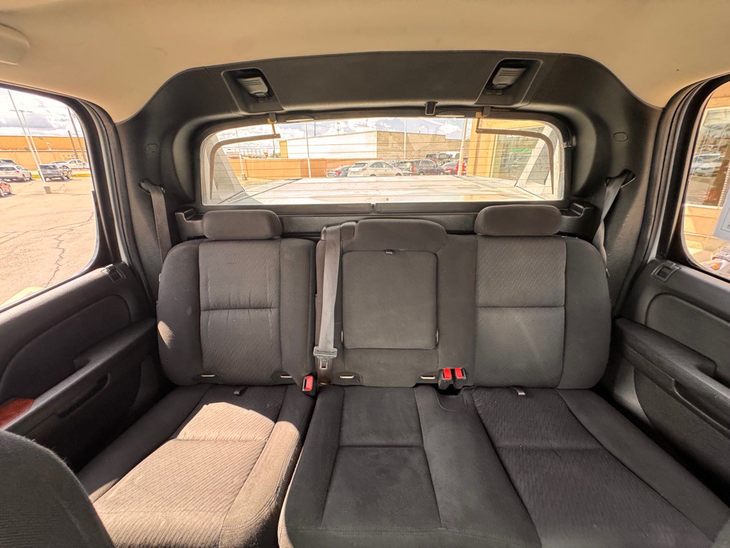 2010 Chevrolet Avalanche Image 12