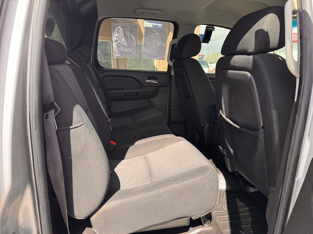 2010 Chevrolet Avalanche Image 15