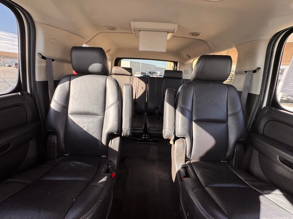 2014 Chevrolet Suburban Image 15