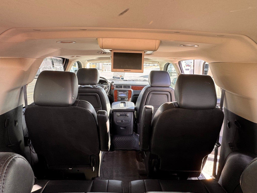 2014 Chevrolet Suburban Image 20
