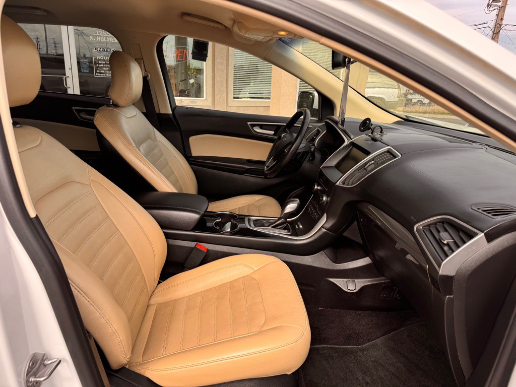 2015 Ford Edge Image 9