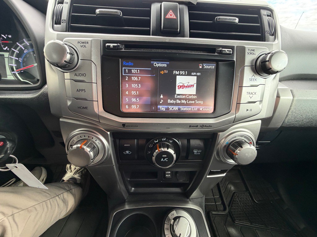 2019 Toyota 4Runner Image 9