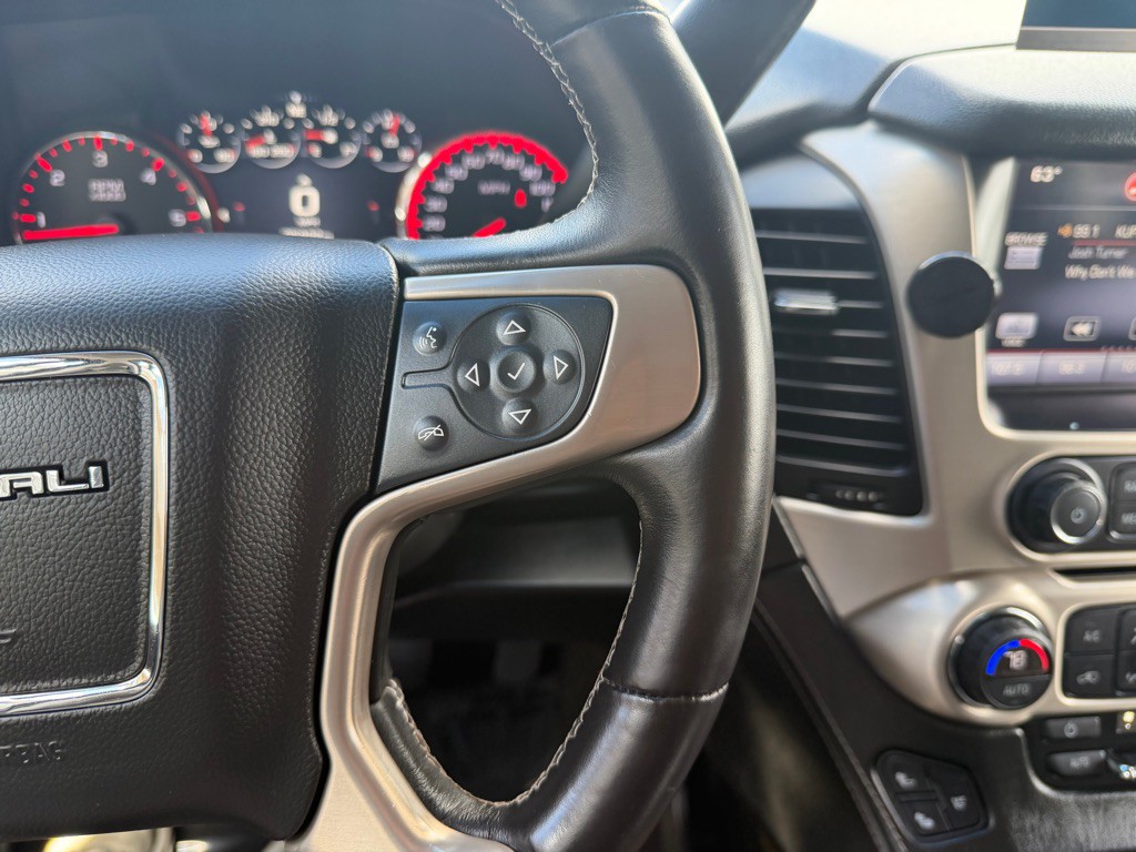2015 GMC Yukon Image 12