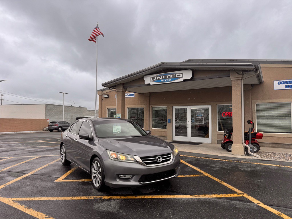 2013 Honda Accord Image 2
