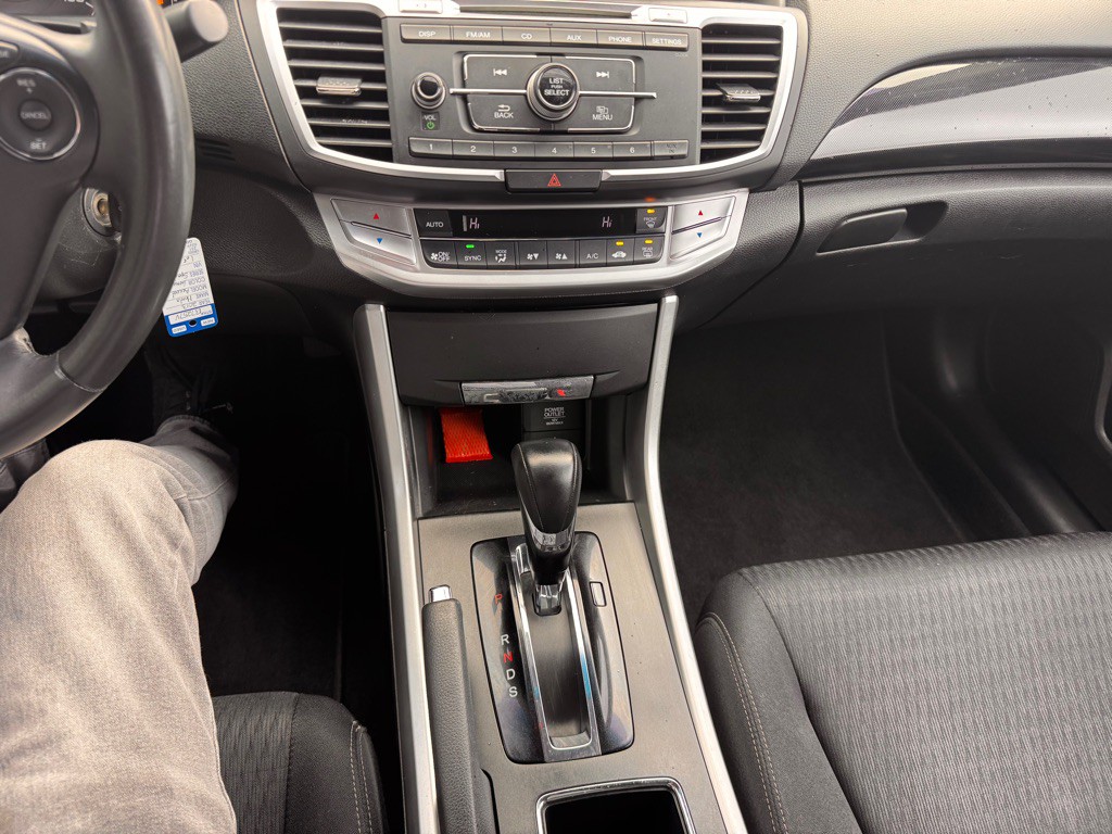 2013 Honda Accord Image 7